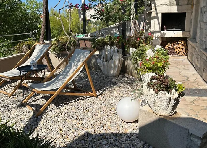 Romantic Stone- Studio Apartman