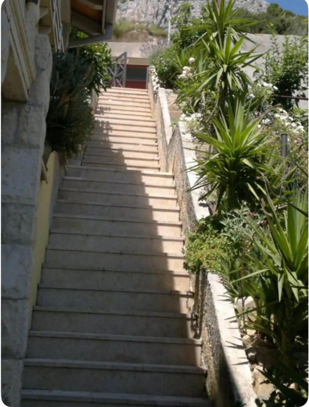 Romantic Stone-